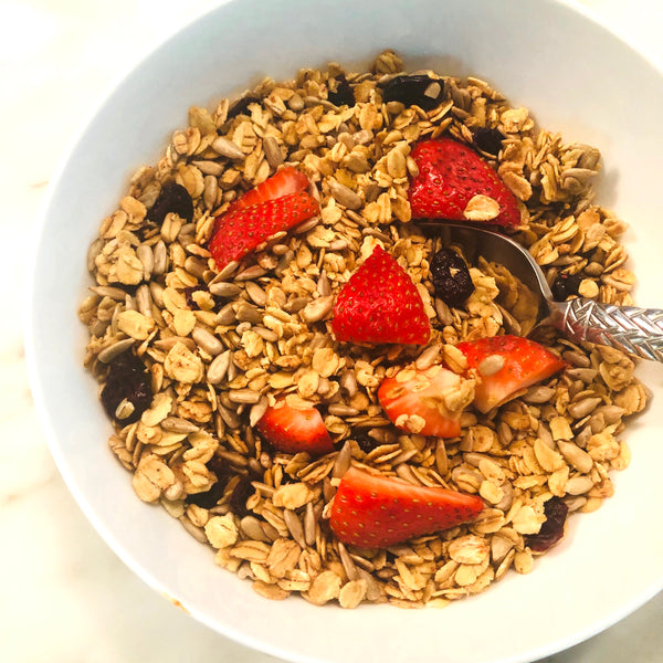 Homemade, Nut-Free and Not-Overly-Sweet Granola